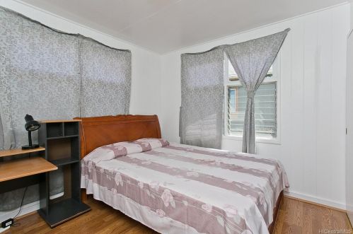 1781 Puowaina Dr, Honolulu HI  96813-1735 exterior