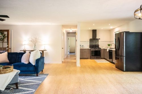 15 Carriage Cir, Stockbridge GA 30281-1335 exterior