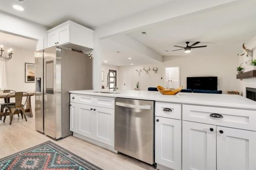 3813 Kelvin Ave, Fort Worth TX  76133-2947 exterior