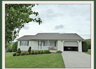 1744 Goddard Ln, Dandridge, TN 37725-4448