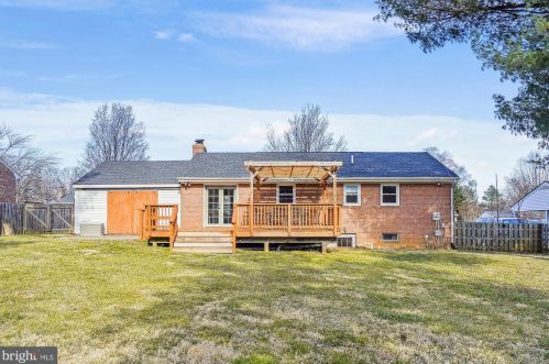 595 Curry Springs Pl, Hamilton, VA 20158-9526