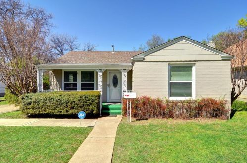 3424 Biddison St, Fort Worth TX  76109-2804 exterior