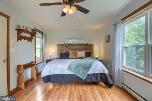 175 Church Rd, Carlisle PA  17015-9360 exterior