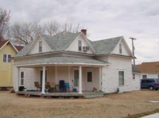 211 Grand Ave, Hillsboro, KS 67063-1326