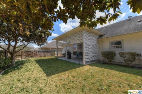 115 Parkridge Cir, Seguin TX 78155-7157 exterior