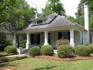 619 Hancock Dr, Americus, GA 31709-4121