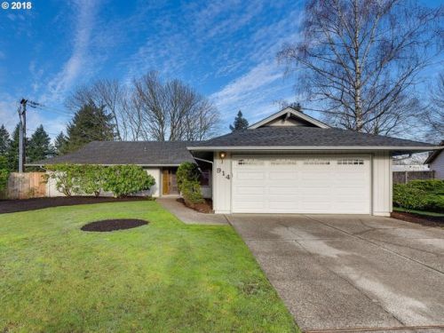 914 125th Ave, Vancouver, WA 98683-6169