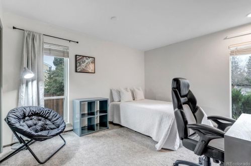 8022 Hinsdale Pl, Englewood CO  80112-1829 exterior