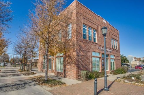 1204 Oleander St, Fort Worth, TX 76104-4440