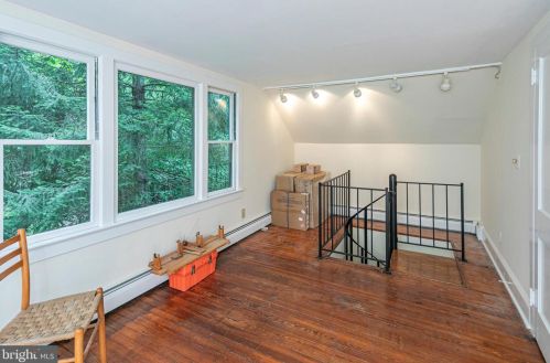 348 Cherry Valley Rd, Princeton NJ  08540-7600 exterior