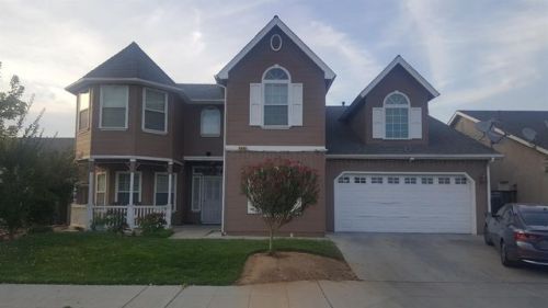 4688 Amherst Ave, Fresno, CA 93722-8020