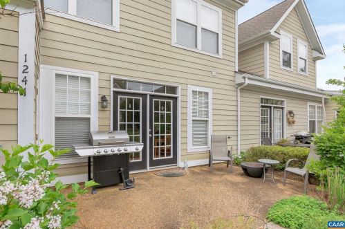 1241 Clay Ct, Crozet, VA 22932-2883