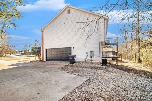 3315 Scenic Ct, Conyers GA  30094-7303 exterior