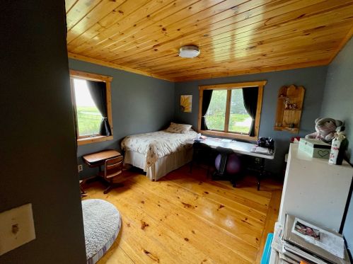 409 Swanson Rd, Sycamore IL  60178-1126 exterior