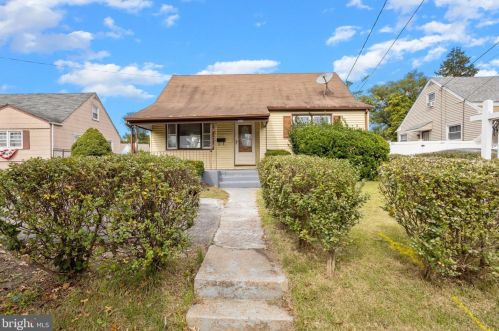 305 Church St, Blenheim, NJ 08012-3908