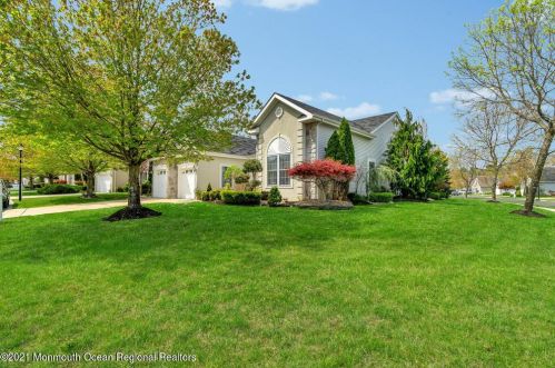 1 Turnberry Pl, Jackson Twp, NJ 08527-4059