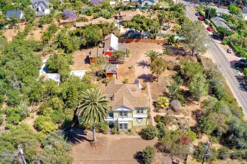 3140 Highland Dr, Carlsbad, CA 92008-1916