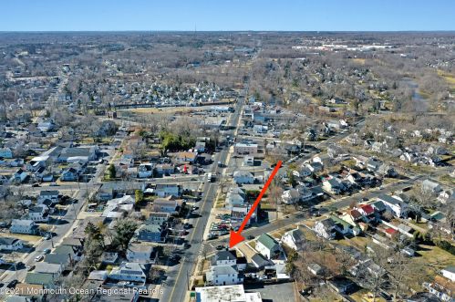 1415 Asbury Ave, Tinton Falls NJ 07712-5701 exterior