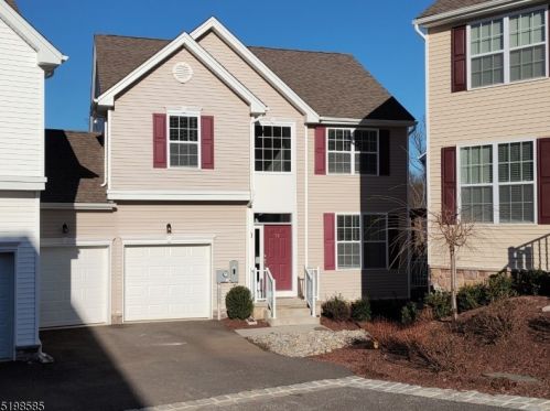 96 Sowers Dr, Hackettstown, NJ 07840-7625