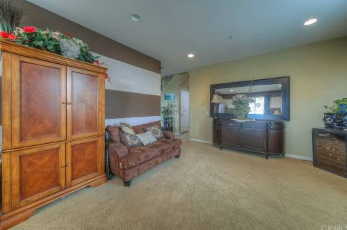 9380 Dauchy Ave, Riverside CA  92508-9213 exterior