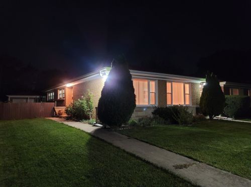 8538 Kimball Ave, Skokie, IL 60076-2418