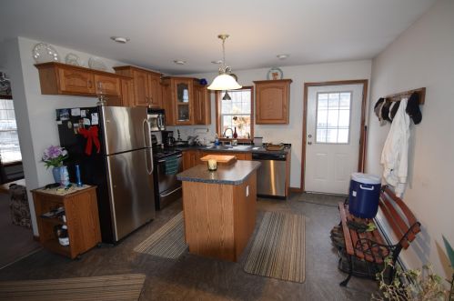 28 Winter Rd, Unity, NH 03773-6334