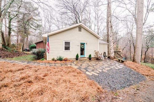 7865 Wilkinson Dr, Gainesville, GA 30506-3931