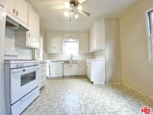 433 Citrus St, Orange CA  92868-2140 exterior