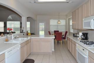 1331 Tahoe Valley Ln, Sugar Land TX  77479-5368 exterior