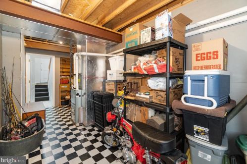 679 Walnut St, Hanover PA 17331-2050 exterior