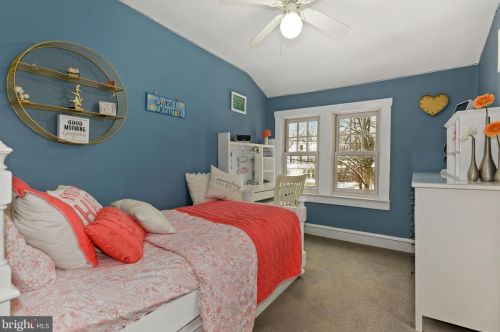 252 Hawthorne Ave, Haddonfield NJ 08033-1404 exterior