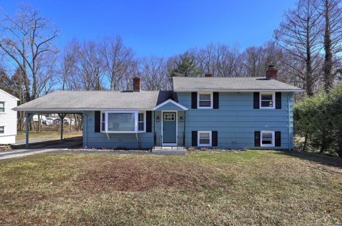 27 Woodhaven St, Waterbury, CT 06708-2305