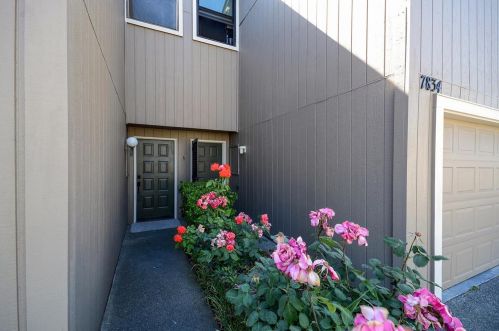 7832 Hampton Ln, Citrus Heights, CA 95610-7629