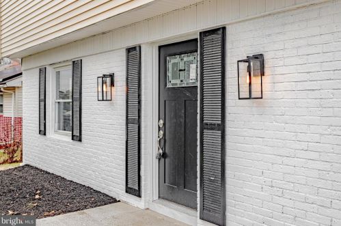 23 Belhurst Ln, Willingboro, NJ 08046-1534