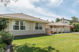 22587 Veronica Dr, Salinas, CA 93908-1124