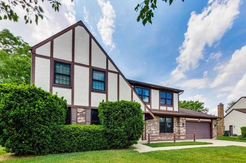 2324 James Ct, Arlington Hts, IL 60004-3088