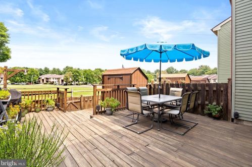 42 Topaz Ln, Trenton NJ exterior