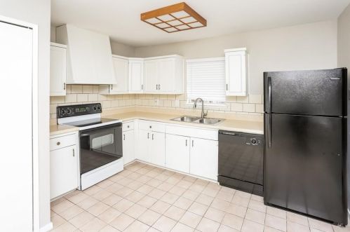 2105 Highbury Rd, Carrollton TX  75007-3418 exterior