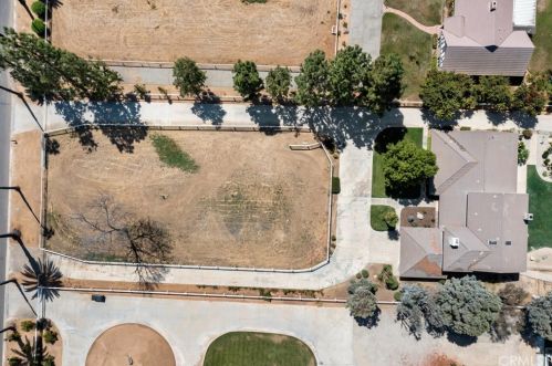 2150 Gratton St, Riverside CA  92504-5201 exterior