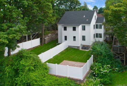 48 Richland Rd, Greenwich, CT 06830-6053