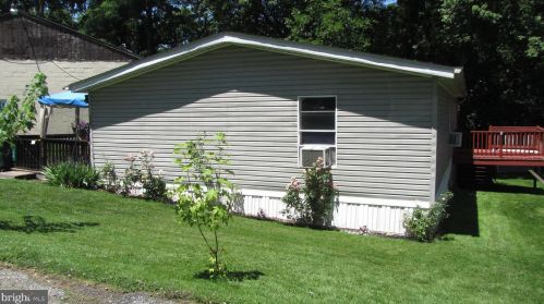 756 Willow Ln, Gap, PA