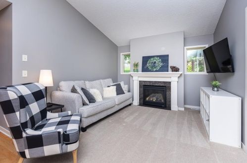 989 Farrell St, Saint Paul MN  55119-5203 exterior