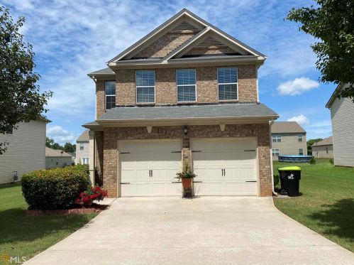 1933 Sawgrass Dr, Hampton, GA 30228-5309