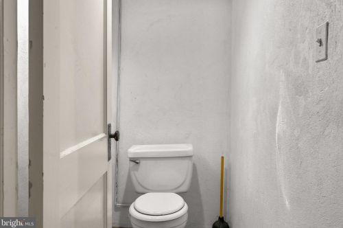 709 Milestone Dr, Silver Spring MD 20904-2735 exterior