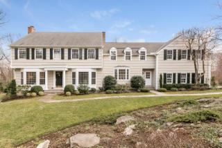 16 Settlers Trl, Tokeneke, CT 06820-5531