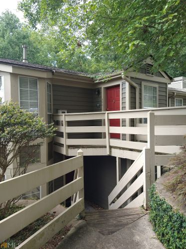 302 Riverview Dr, Marietta, GA 30067-4867