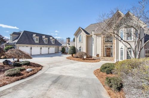 125 Highlands Pt, Newnan, GA 30265-1240