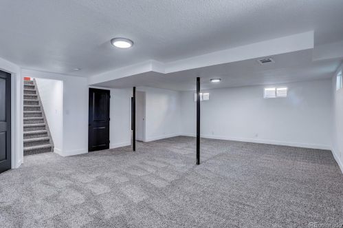 8806 Asbury Dr, Aurora CO  80227-2306 exterior