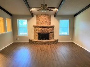 105 Lakeway Dr, Fort Worth TX  76126-3209 exterior