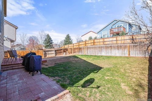 5162 Nepal Way, Aurora CO 80015-6403 exterior